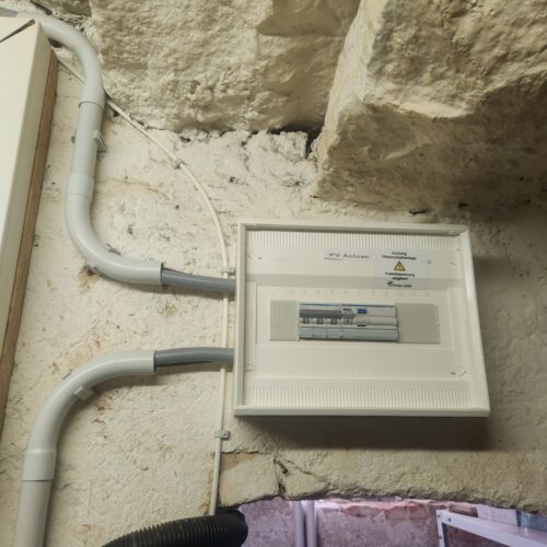 Inbetriebnahme der Unterverteilung des PV-Wechselrichters